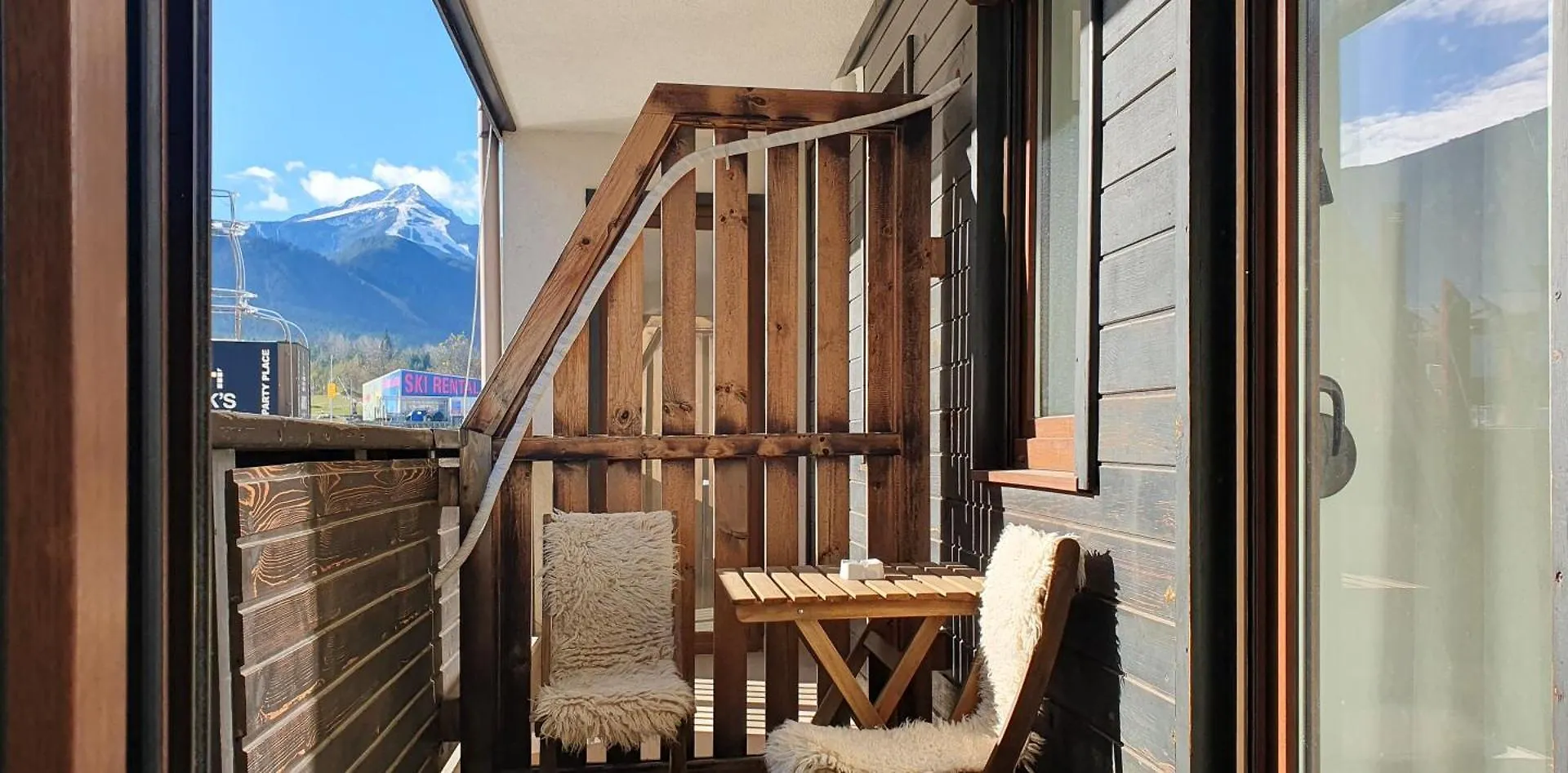 Gondola Ski Lift Apartment 班斯科