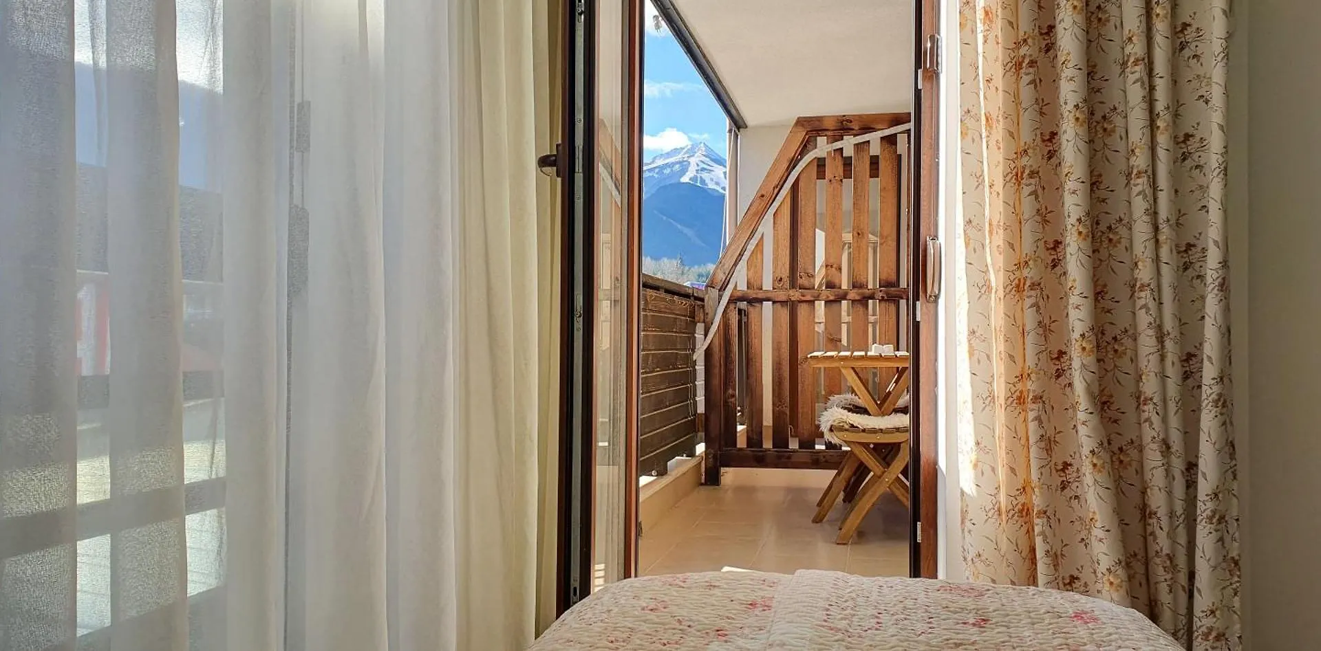 Gondola Ski Lift Apartment 班斯科